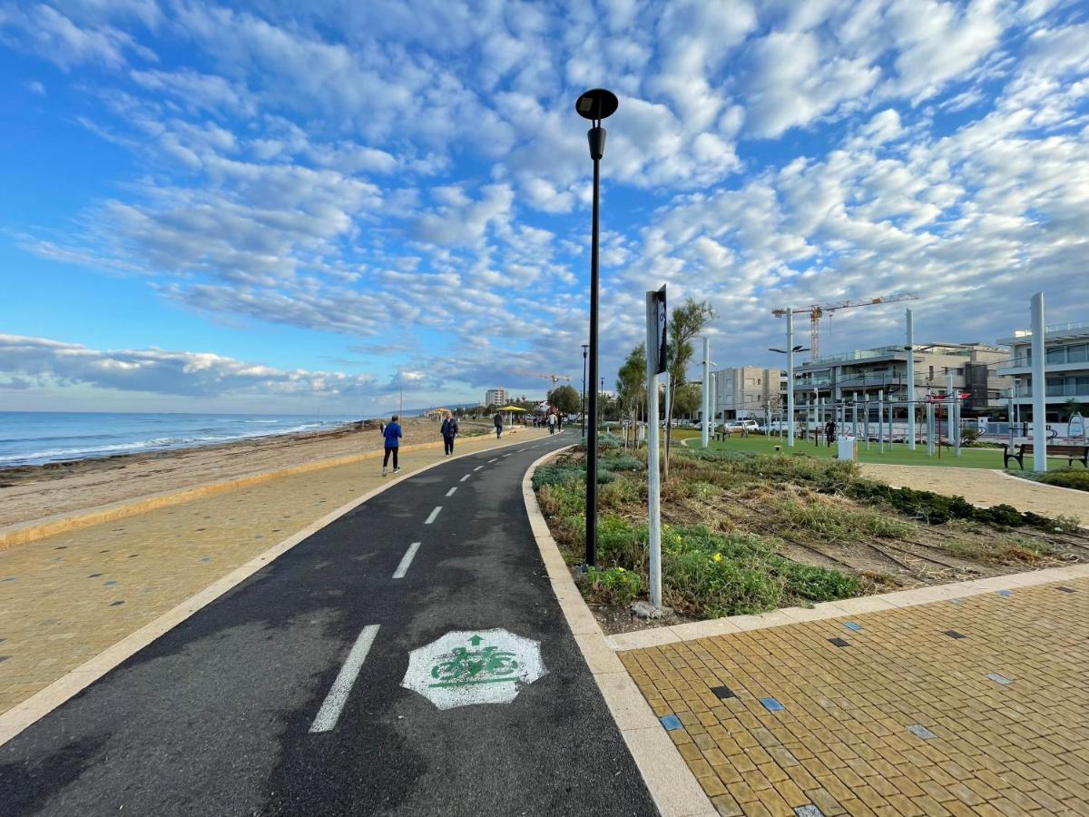 Breezot Yam Hotel Nahariya Luaran gambar