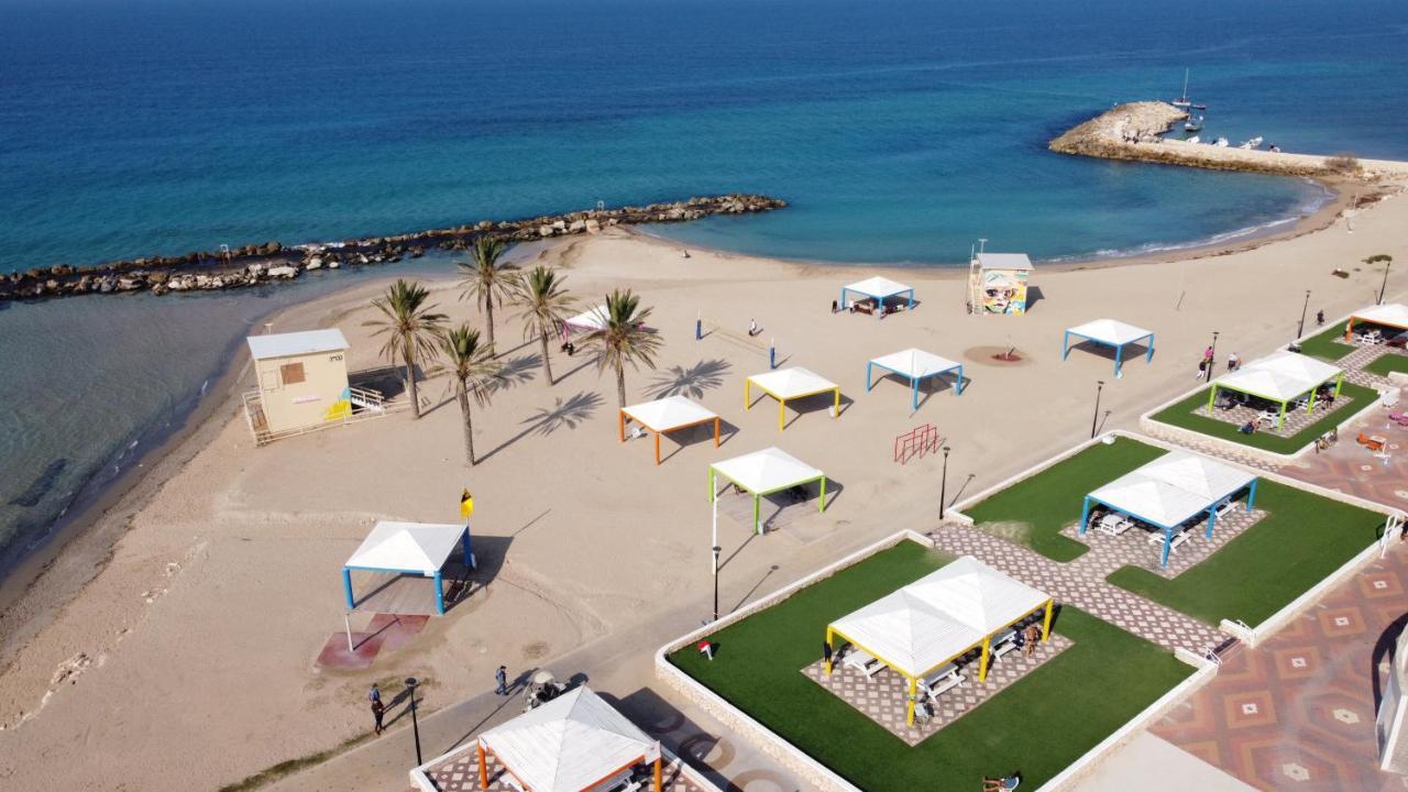 Breezot Yam Hotel Nahariya Luaran gambar